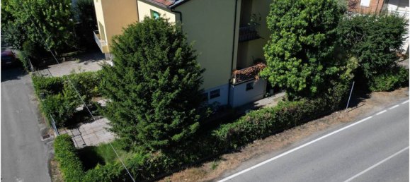 Villa de 3 dormitorios en Fabbrico, Italy No. 294193 8