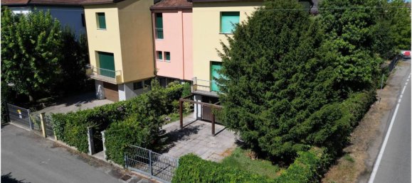 Villa de 3 dormitorios en Fabbrico, Italy No. 294193 6