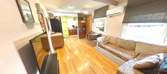 2 Schlafzimmer Penthouse in Santa Coloma de Gramenet, Spain, Nr. 134310 5