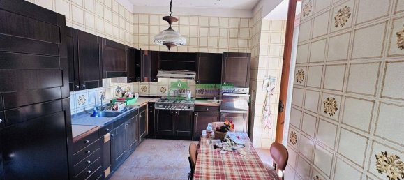 4 Schlafzimmer Haus in Vittoria, Italy, Nr. 300545 10