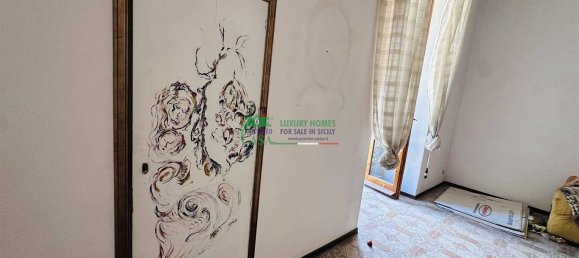 4 Schlafzimmer Haus in Vittoria, Italy, Nr. 300545 19