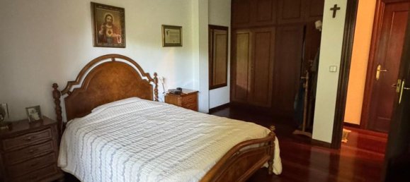 5 bedrooms House in Santander, Spain No. 153420 18