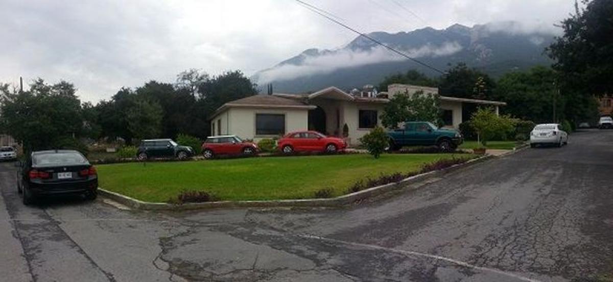 3 bedrooms House in Nuevo Leon, Mexico No. 148729