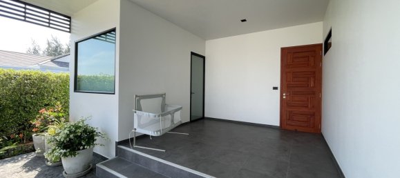 Villa de 3 dormitorios en Hua Hin, Thailand No. 70892 3
