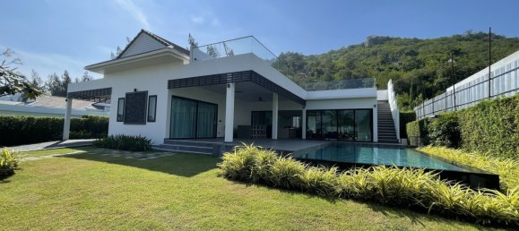 Villa de 3 dormitorios en Hua Hin, Thailand No. 70892 27