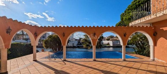 Casa de 5 dormitorios en Empuriabrava, Spain No. 82361 30