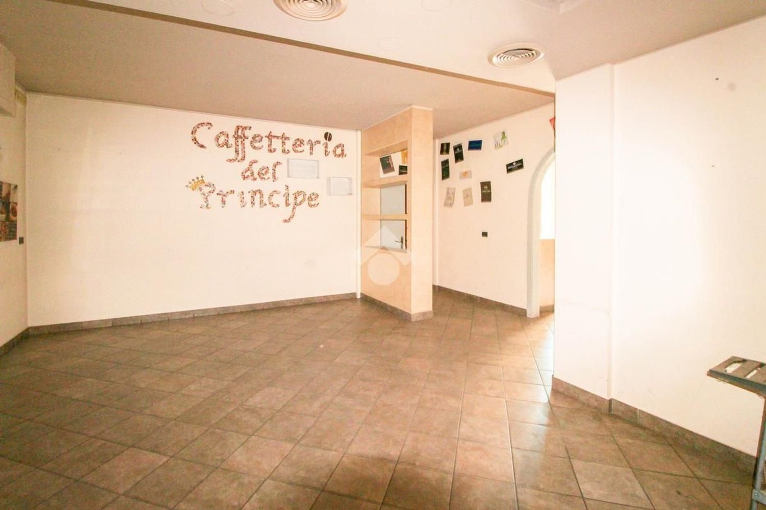 Gewerbliche Immobilie in Pontoglio, Italy 85m², Nr. 233947