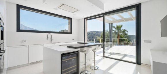 4 Schlafzimmer Villa in La Quinta, Spain, Nr. 40538 8