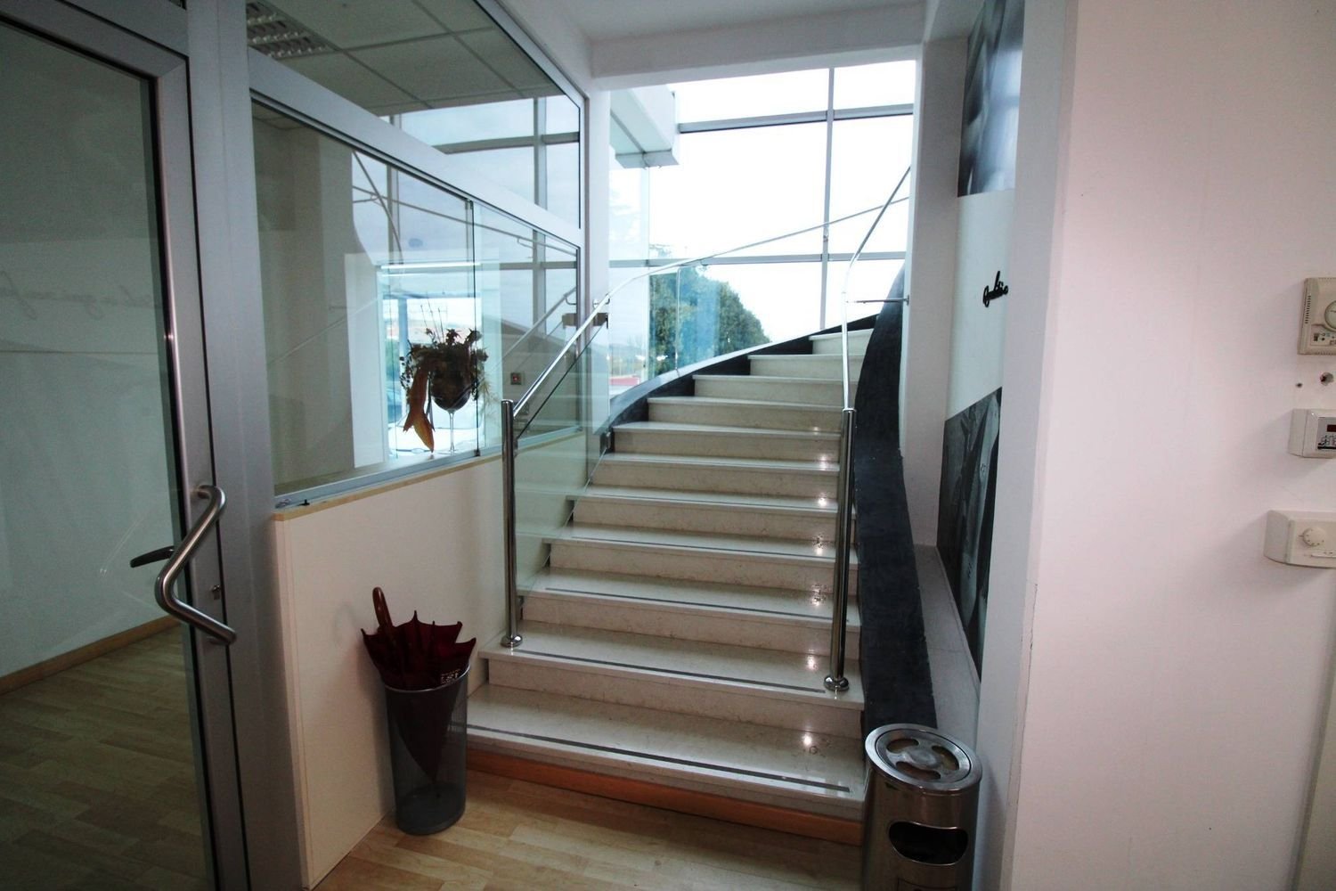 Almacén en Sant'Elpidio a Mare, Italy 390 m² No. 355828