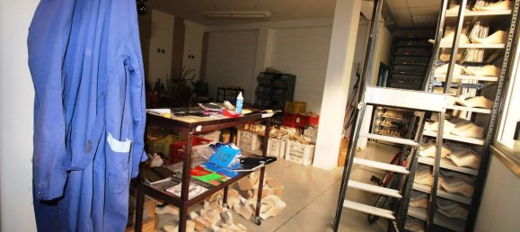 Almacén en Sant'Elpidio a Mare, Italy 390 m² No. 355828 28