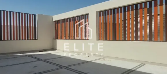 7040m² Warehouse in Jebel Ali, UAE No. 97759 25