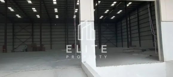 7040m² Warehouse in Jebel Ali, UAE No. 97759 7