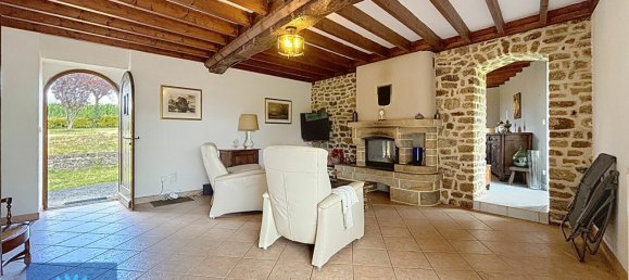 5 bedrooms House in Pontmain, France No. 303594 4