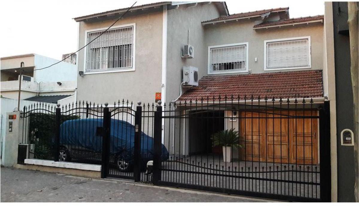 4 bedrooms House in San Isidro, Argentina No. 12160