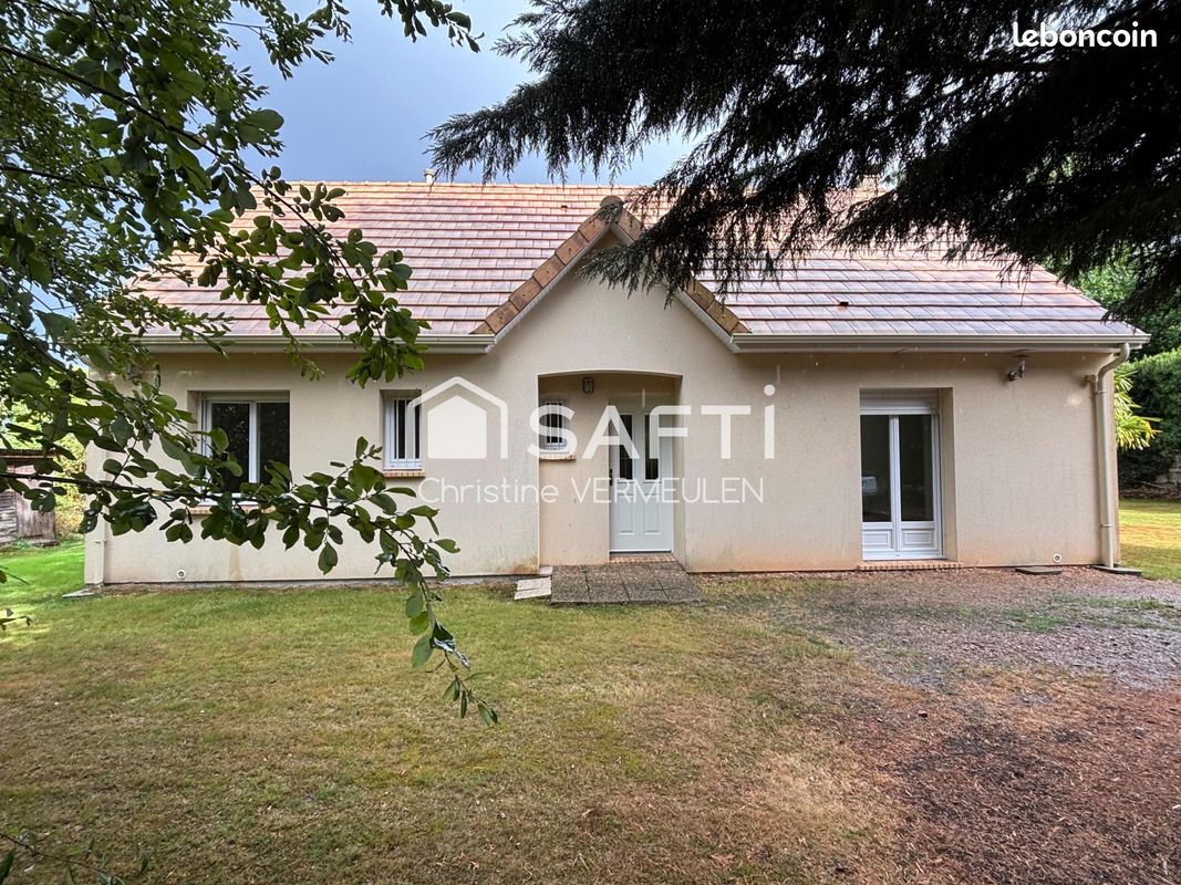 2 bedrooms House in Calvados, France No. 355963