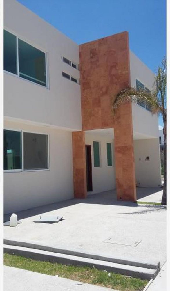 Casa de 3 dormitorios en Querétaro, Mexico No. 151683