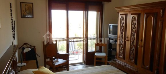 Квартира с 3 спальнями в Реджо Калабрия, Италия № 191166 39