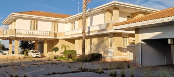 6 bedrooms Commercial property in Tseri, Cyprus No. 21476 2