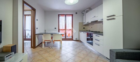 2 rooms Apartment in Bosco Chiesanuova, Italy No. 162031 2