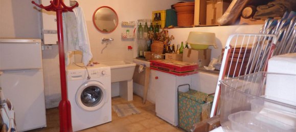 4 rooms House in Bosco Chiesanuova, Italy No. 222653 56