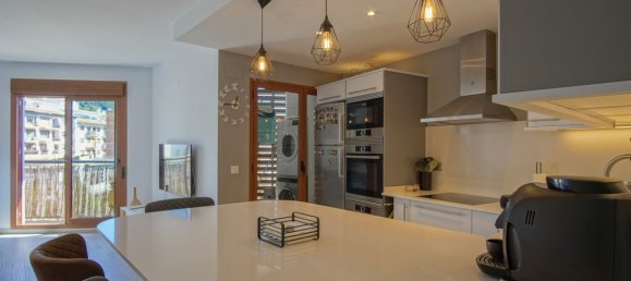 3 bedrooms Penthouse in Alicante, Spain No. 139767 2