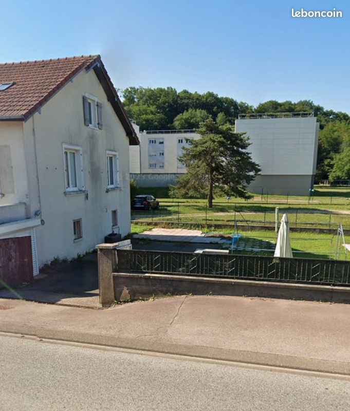 Casa de 4 habitaciónes en Voujeaucourt, France No. 323649