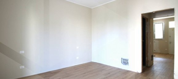 2 rooms Apartment in Pisa, Italy No. 18471 5