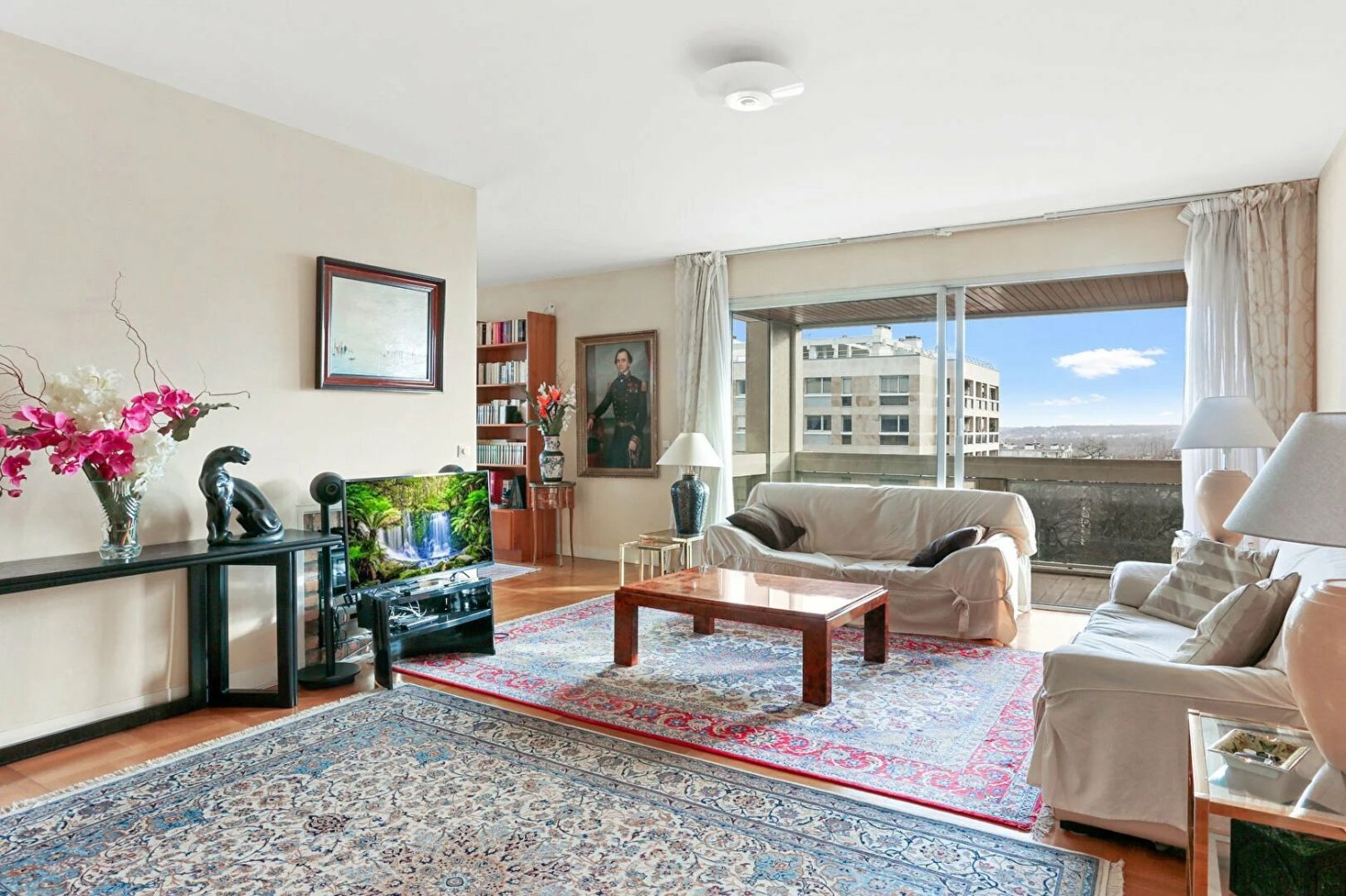 2 Schlafzimmer Wohnung in Garches, France, Nr. 124479