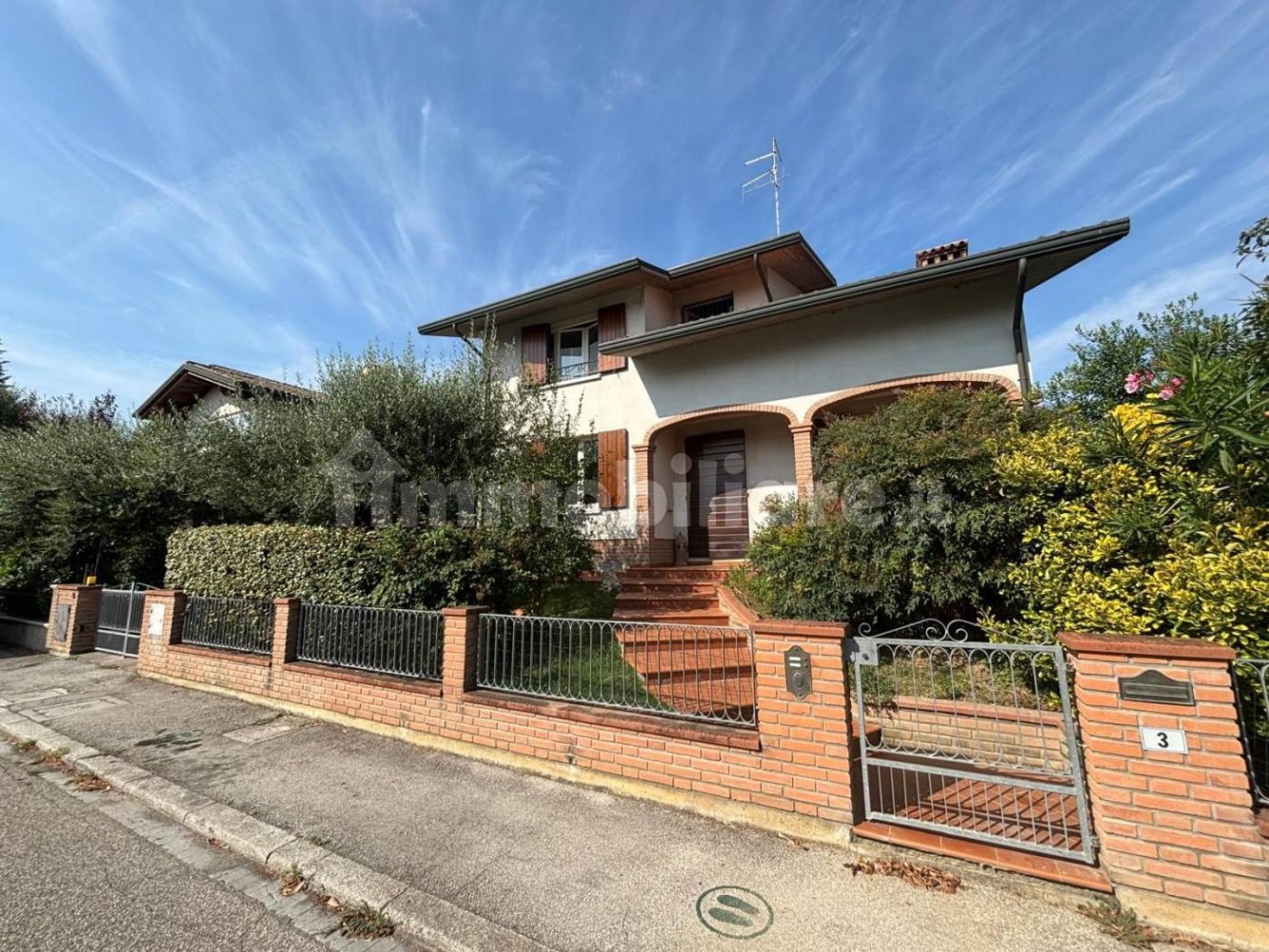 3 bedrooms Villa in Ravenna, Italy No. 310755