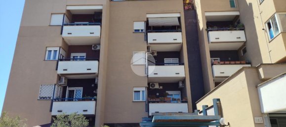 Apartamento de 4 habitaciónes en Rome, Italy No. 23329 2