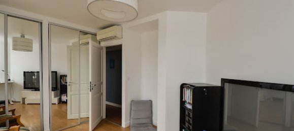 Apartamento de 5 dormitorios en Reims, France No. 46889 17