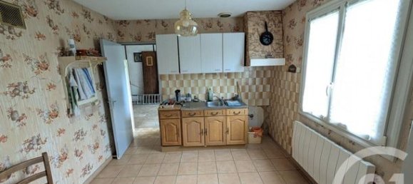 3 bedrooms House in Ardentes, France No. 303722 2