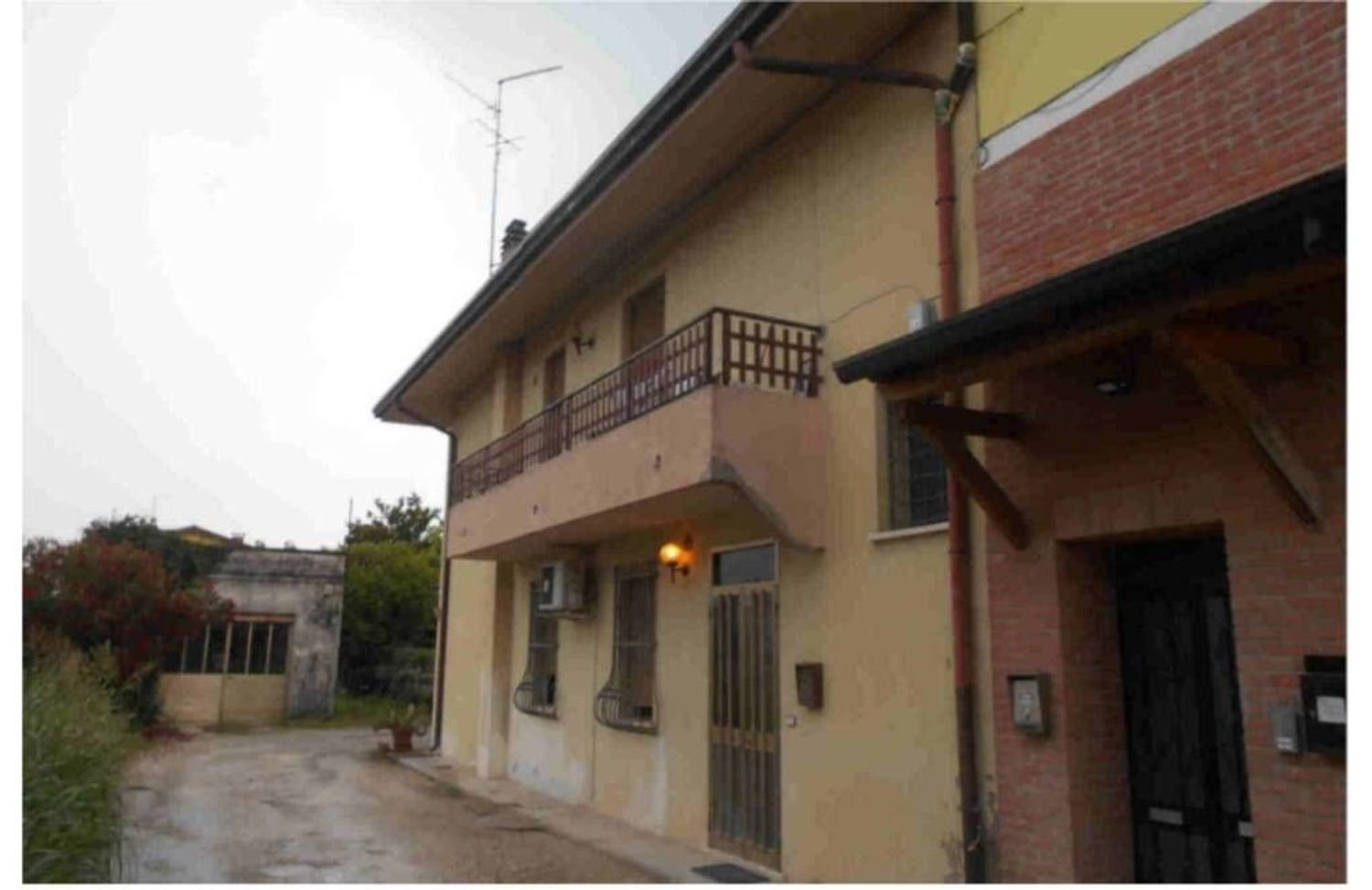 4 rooms Apartment in Villa Bartolomea, Italy No. 194997