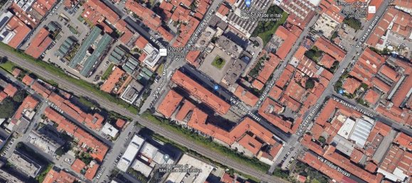 Lagerhaus in Prato, Italy 200m², Nr. 66157 4