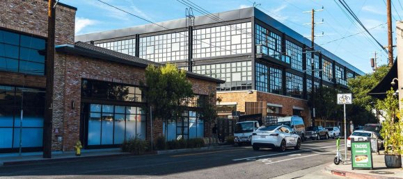 Lagerhaus in Prato, Italy 200m², Nr. 66157 6