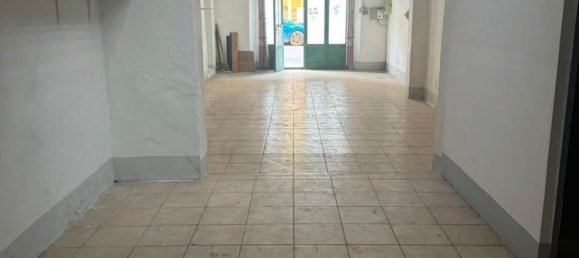 Lagerhaus in Prato, Italy 200m², Nr. 66157 2