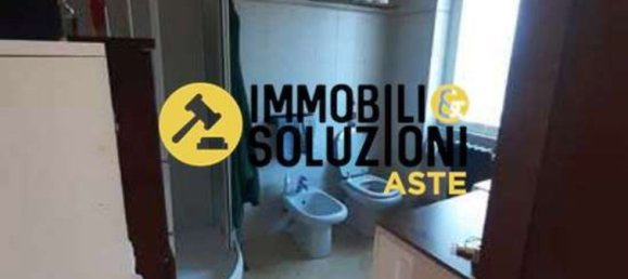 Apartamento de 2 habitaciónes en Settimo Milanese, Italy No. 5722 12