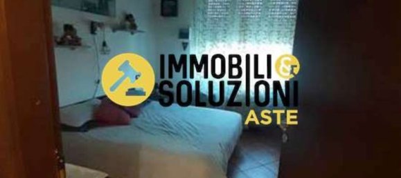 Apartamento de 2 habitaciónes en Settimo Milanese, Italy No. 5722 14