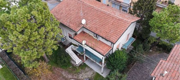 5 rooms Villa in Desenzano del Garda, Italy No. 72434 9
