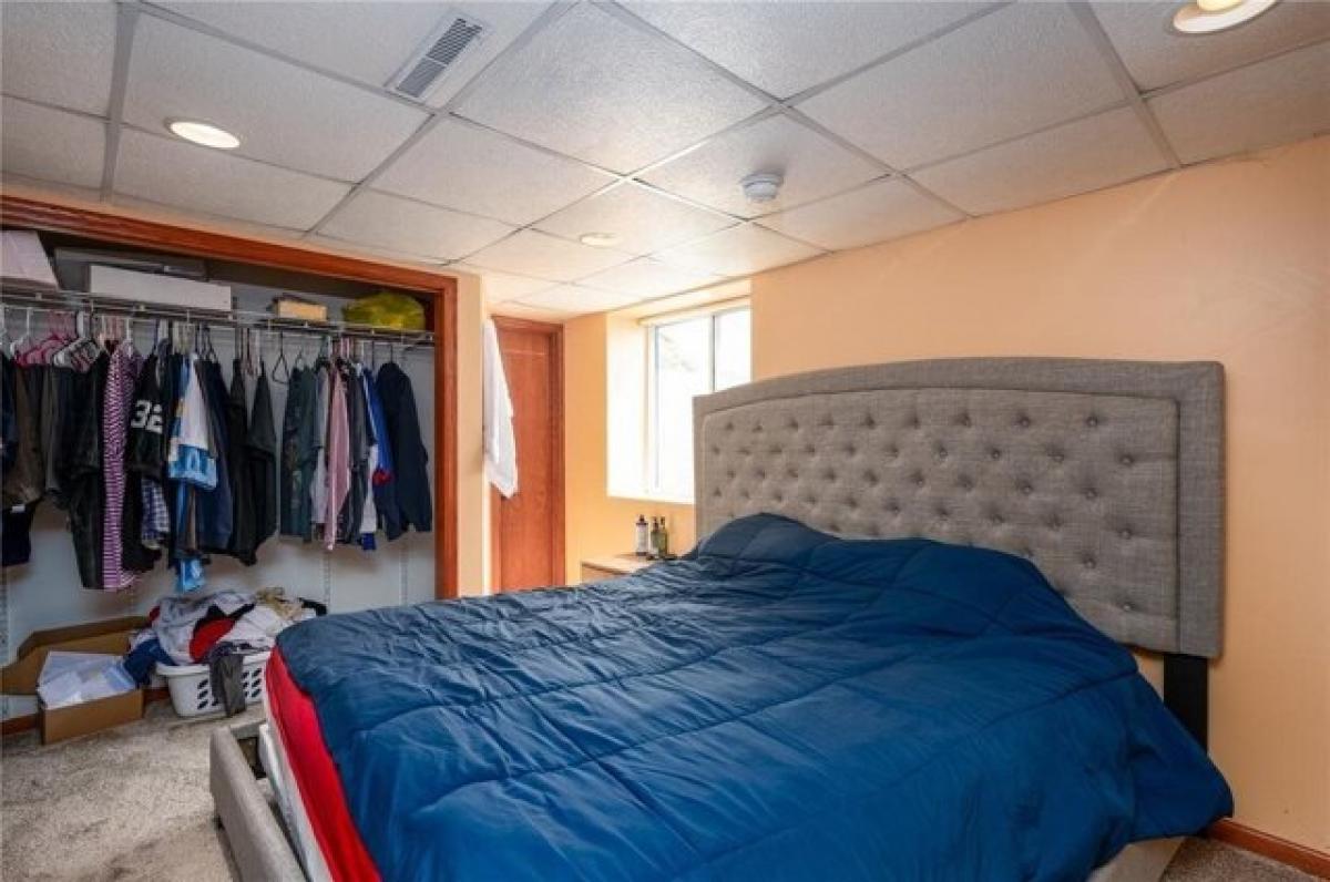 4 bedrooms House in Iowa City, USA No. 408692