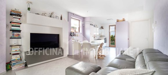 5 rooms House in Colico, Italy No. 16763 2