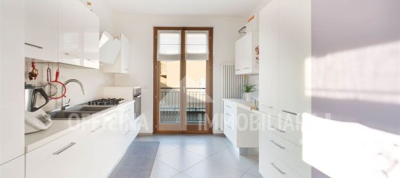 5 rooms House in Colico, Italy No. 16763 8