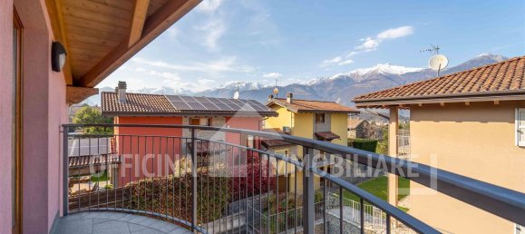 5 rooms House in Colico, Italy No. 16763 20