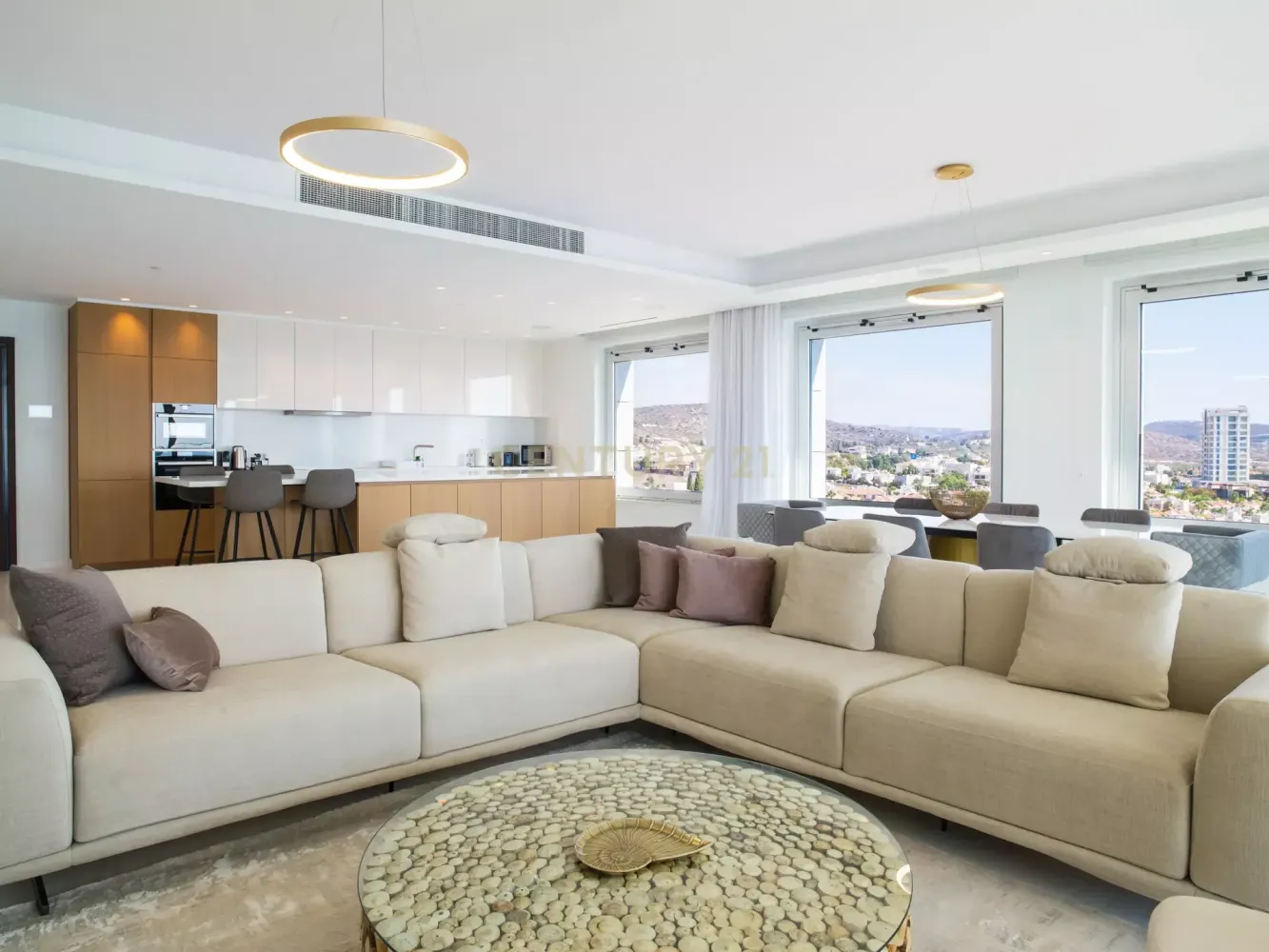 Квартира с 3 спальнями в Пиргос, Кипр № 5683