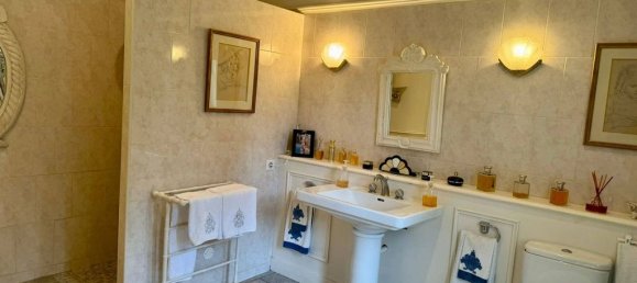 4 bedrooms Castles in Salbris, France No. 70618 8