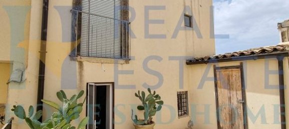 3 Schlafzimmer Wohnung in Noto, Italy, Nr. 106501 16