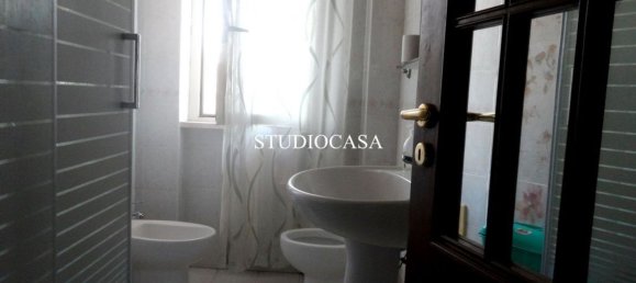 5 rooms Apartment in Caserta, Italy No. 273690 9