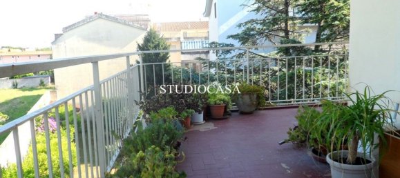 5 rooms Apartment in Caserta, Italy No. 273690 11