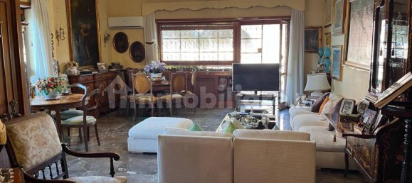 3 bedrooms Penthouse in Rome, Italy No. 34045 4