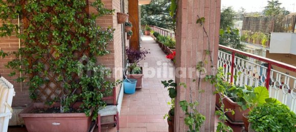 3 bedrooms Penthouse in Rome, Italy No. 34045 8
